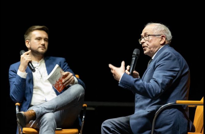 "MODA NA JĘZYK POLSKI" // WSPÓŁCZESNY JĘZYK MŁODZIEŻY