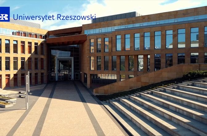 DWADZIEŚĆIA LAT UNIWERSYTETU RZESZOWSKIEGO // 2021