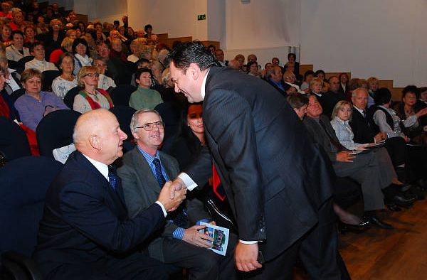 Uroczysta inauguracja roku akademickiego 2010/2011 Uniwersytetu Trzeciego Wieku w Rzeszowie