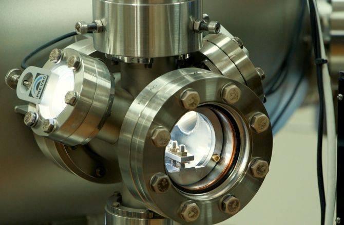 Cienkowarstwowe ogniwa fotowoltaiczne szansą na zażegnanie kryzysu energetycznego.