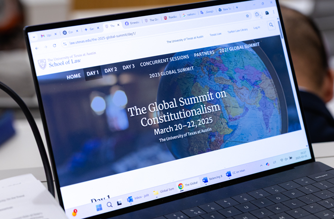 Grafika międzynarodowej konferencji naukowej Global Summit on Constitutionalism