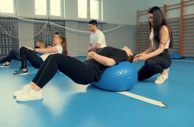 FIZJOTERAPIA // KOLEGIUM NAUK MEDYCZNYCH // UNIWERSYTET RZESZOWSKI