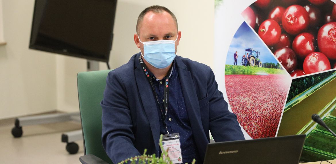 Na zdjęciu profesor Maciej Balawejder
