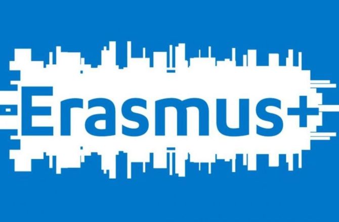 Logo programu Erasmus+