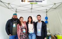 Piknik Nauki EKSPLORACJE 2021 na zdj. wykładowcy i studenci Instytutu Technologii Żywności i Żywienia