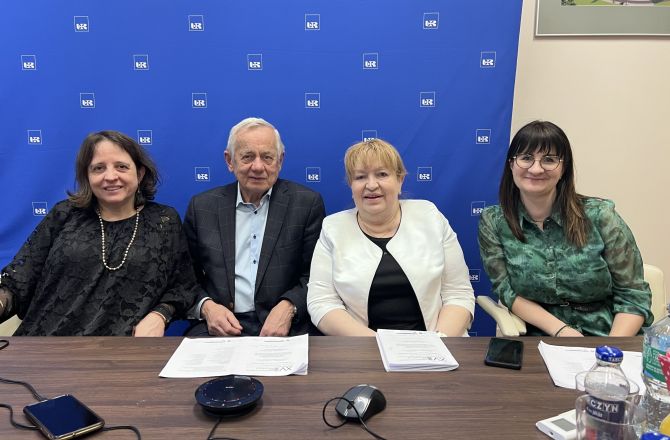 prof Lidia Perenc prof Andrzej Kwolek prof Teresa Pop dr Joanna Baran