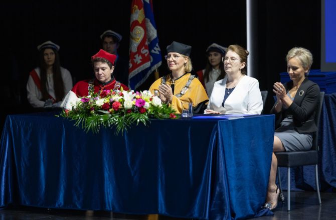 2023.07.21 Uroczystość wręczenia dyplomów magistra pielęgniarstwa absolwen