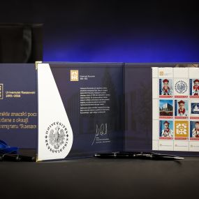 Kolekcjonerski zestaw znaczków pocztowych - 82 zł