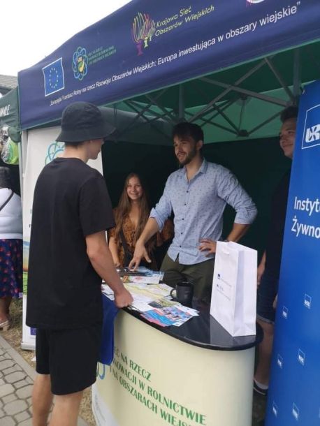 Studenci TŻiŻC w Boguchwale promuja kierunek Technoloia Żywności i żywienie człowieka