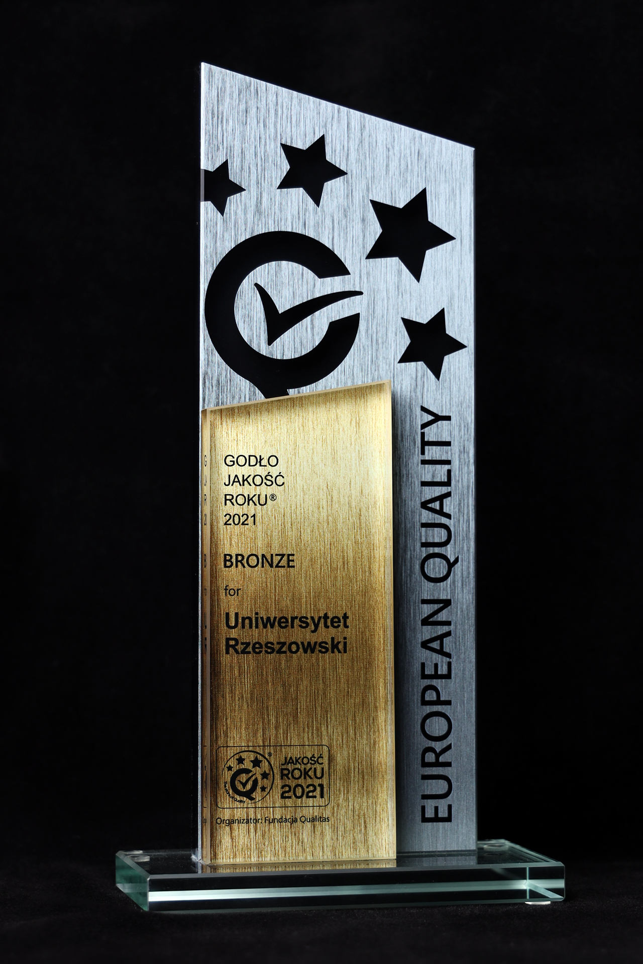 EO9A0062a.jpg [1.25 MB]