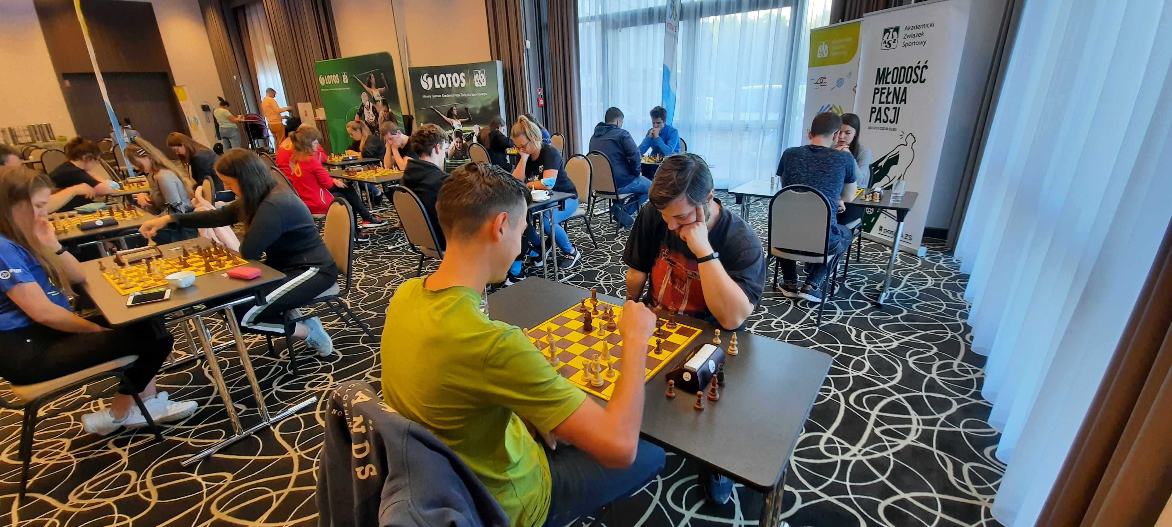 SZACHY 1.jpg [1.93 MB]