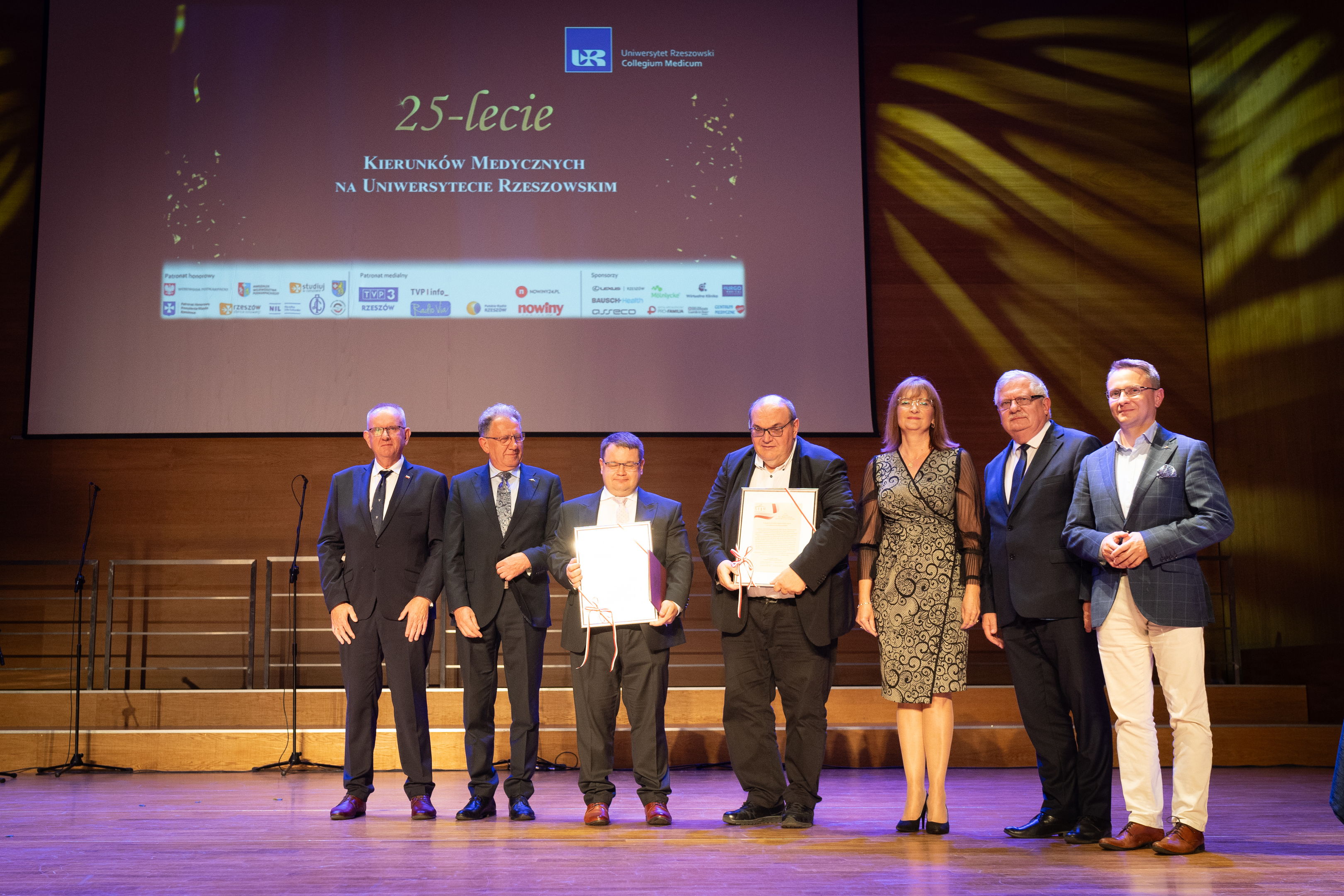Uniwersytet Rzeszowski świętuje 25-lecie kierunków medycznych w ...