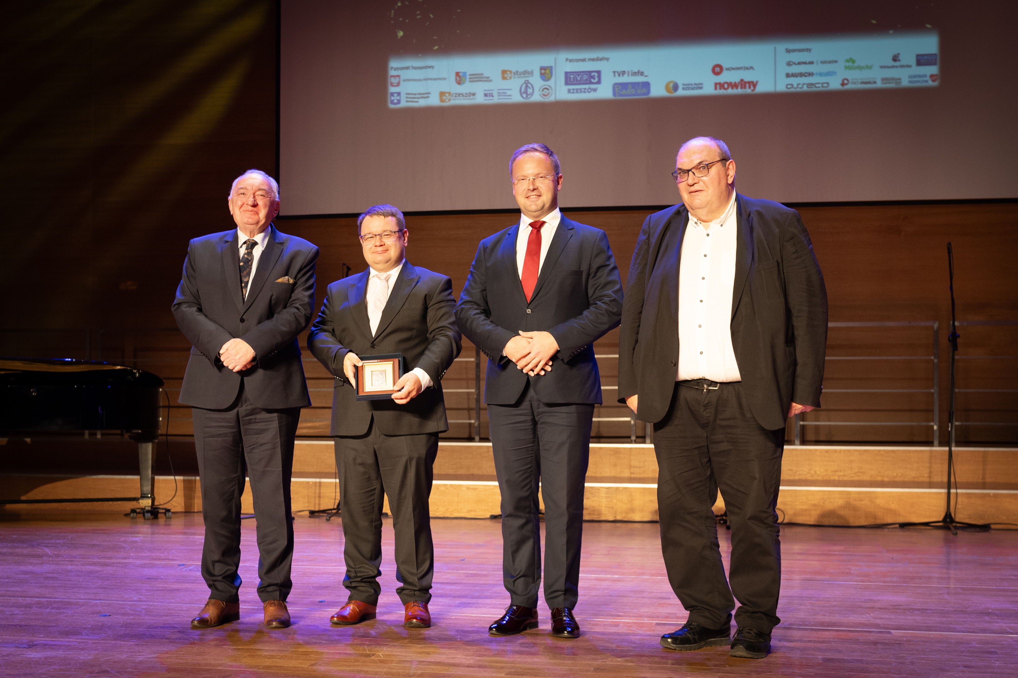 Uniwersytet Rzeszowski świętuje 25-lecie kierunków medycznych w ...